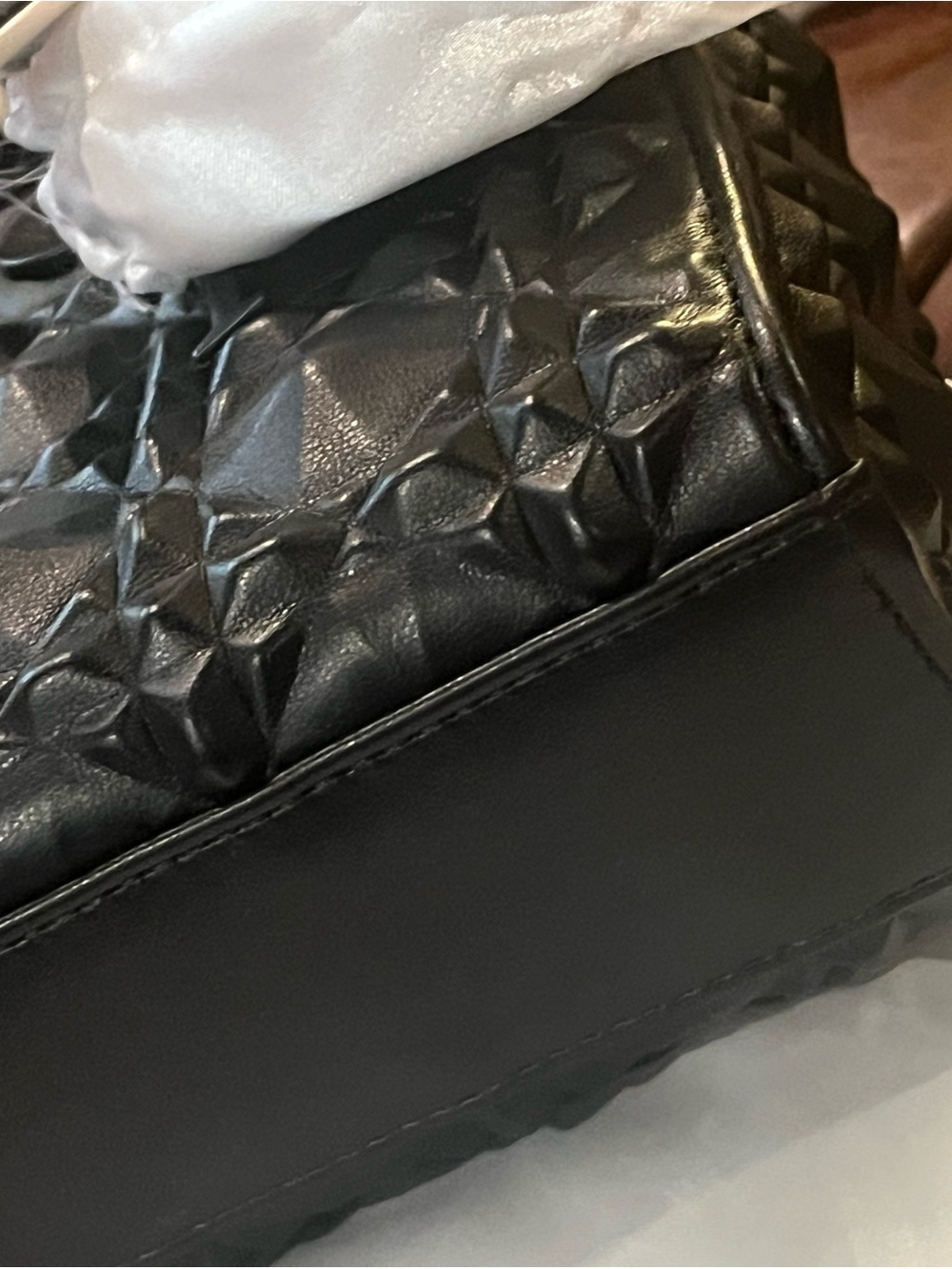 Inspired Joy east west Top-Handle Women's Bag with 2 straps. Excellent condition - Picture 9 of 10